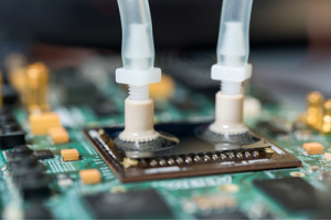 Metode de atașare a radiatorului pentru PCB-uri și ghid de selecție